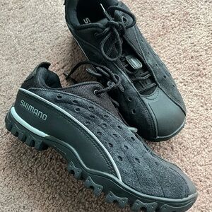 Shimano Women’s Black Cycling Shoes - Durable Trail Grip